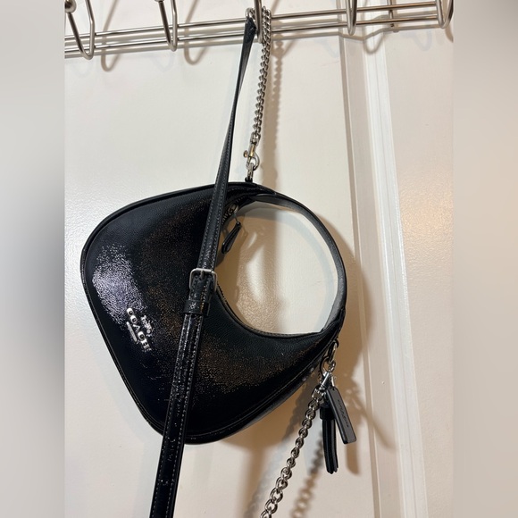 ✨ FLAWLESS Coach Carmen Mini Crossbody - Black Crinkle Patent Leather (CW036) - Picture 10 of 13